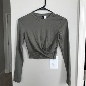 H&M cropped longsleeve